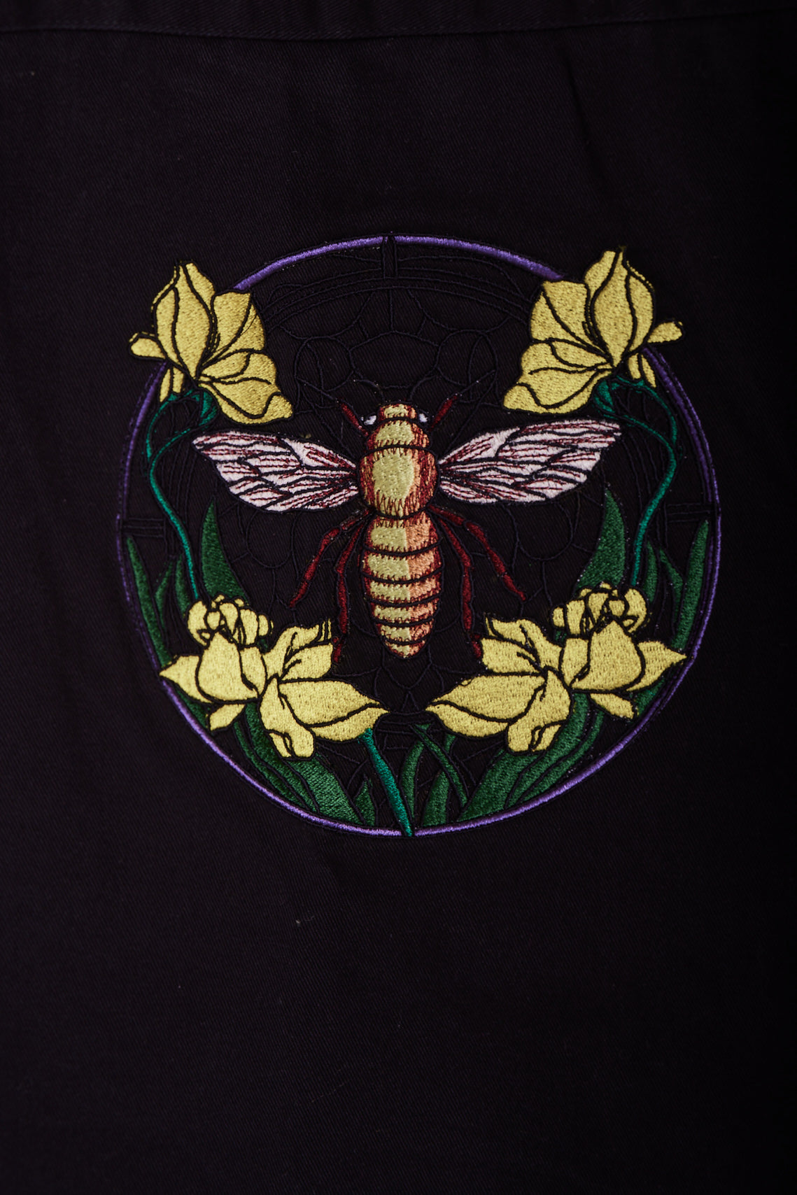 Embroidered Bee Shirt – Nature’s Power in Motion