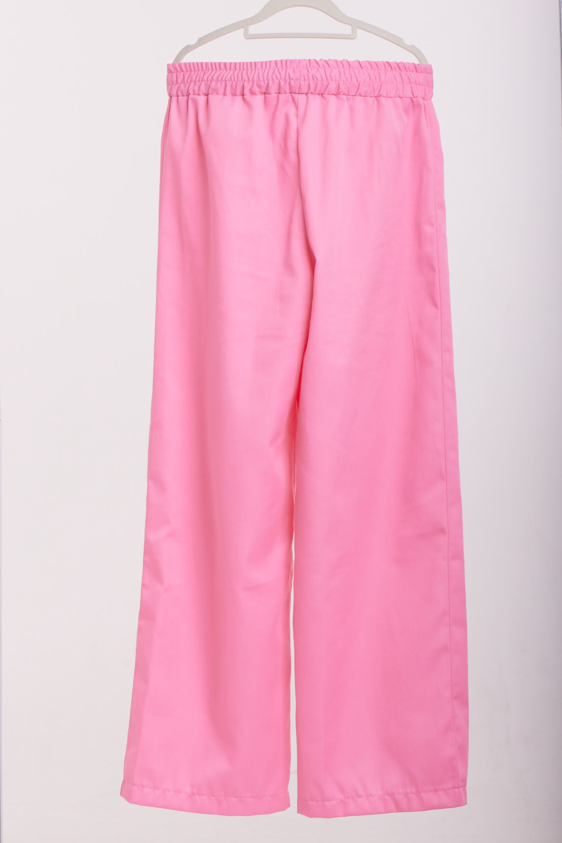 Wide-Leg Pink Trousers – Effortless Comfort with a Bold Touch